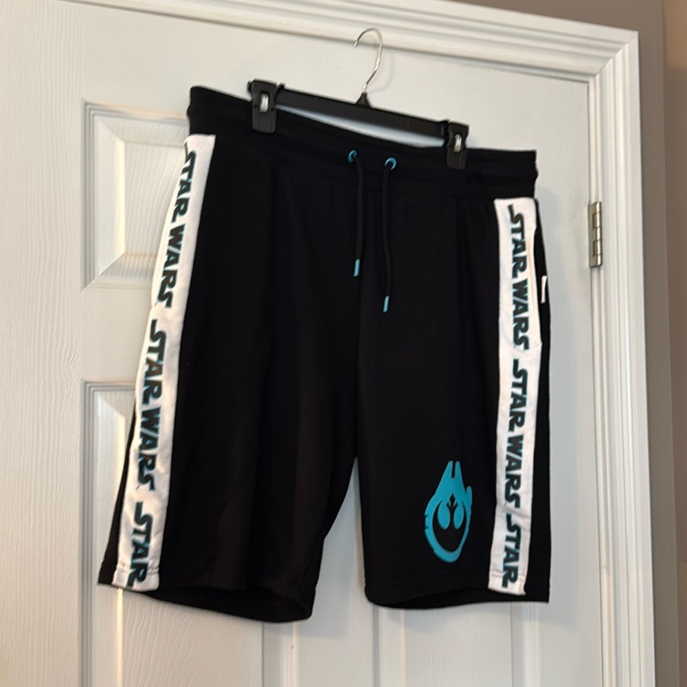 Her Universe Star Wars shorts